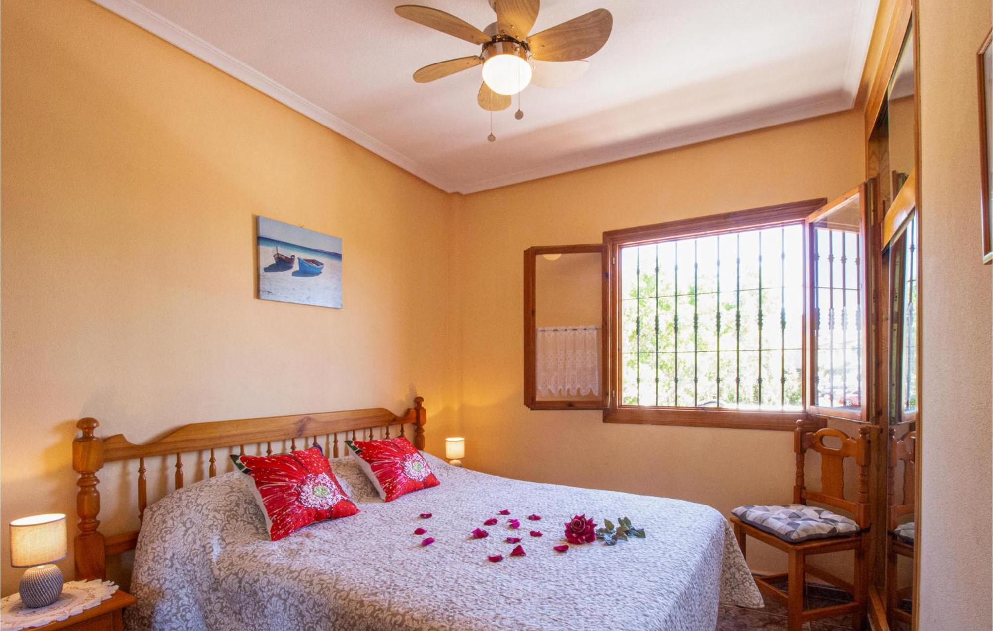 Cozy Apartment In Guardamar Del Segura Esterno foto