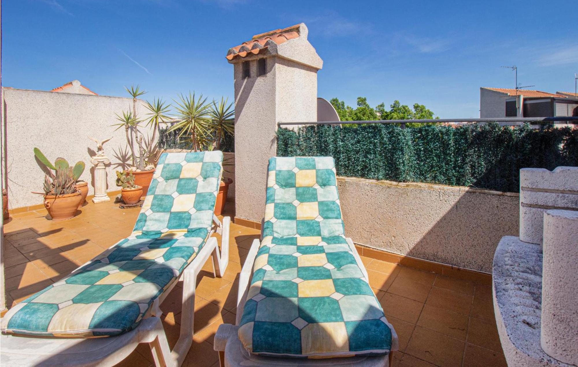 Cozy Apartment In Guardamar Del Segura Esterno foto